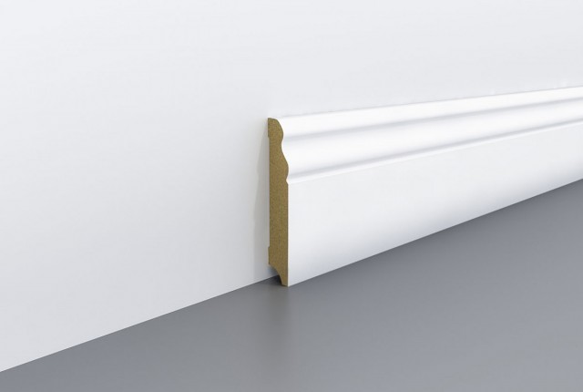 Biele soklové lišty